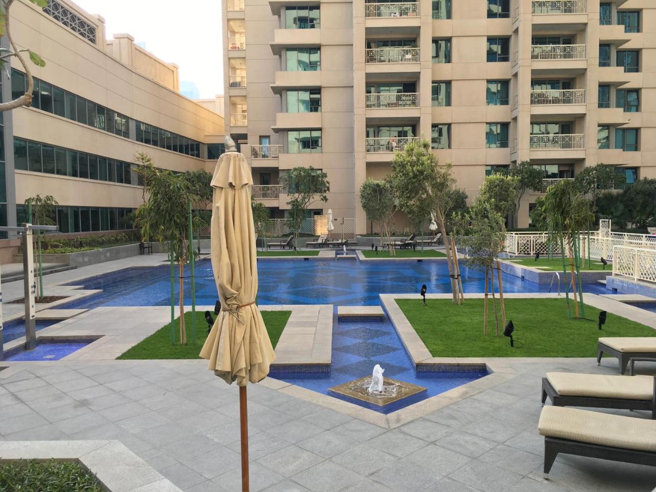 Espace Holiday Home 29 Boulevard, Downtown Dubaj Kültér fotó